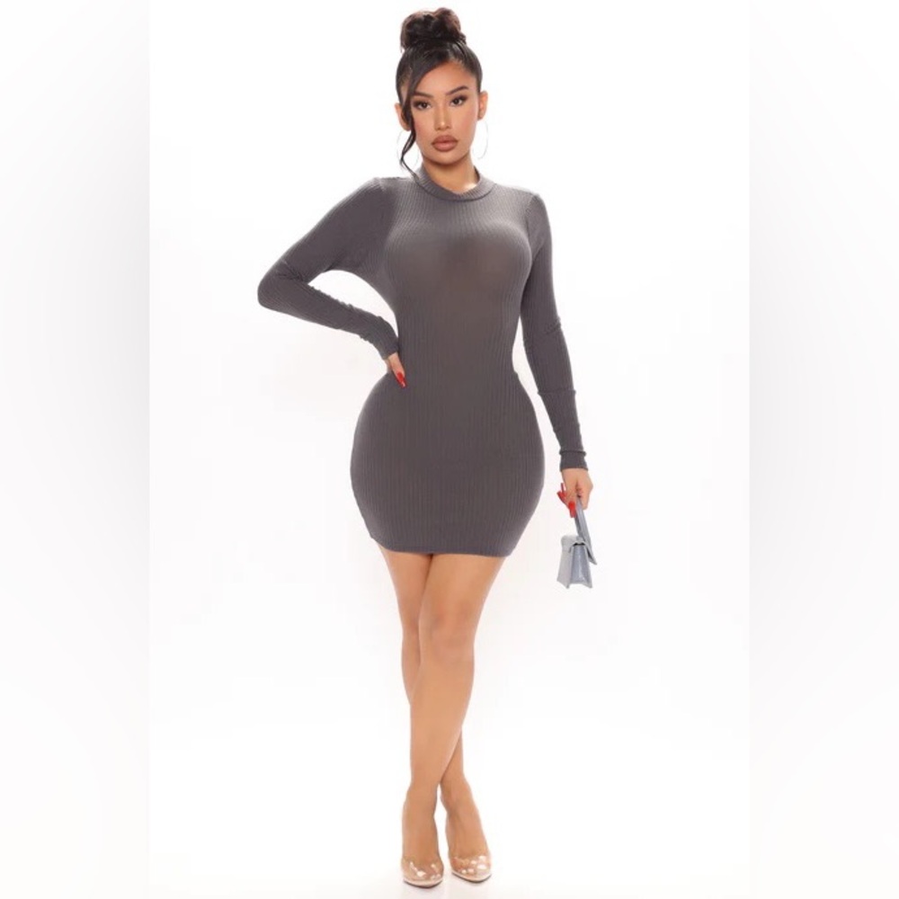 Elegant Gray Long Sleeve Dress